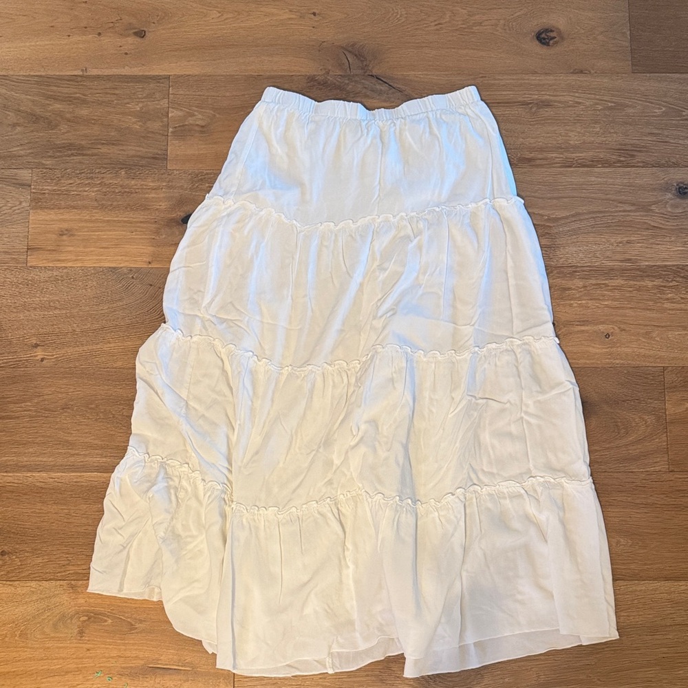 Brandy Melville White Tiered Skirt